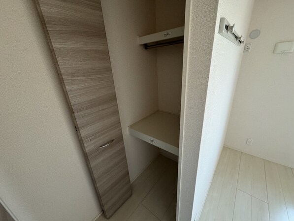 フォーリーフ・ヴィラの物件内観写真